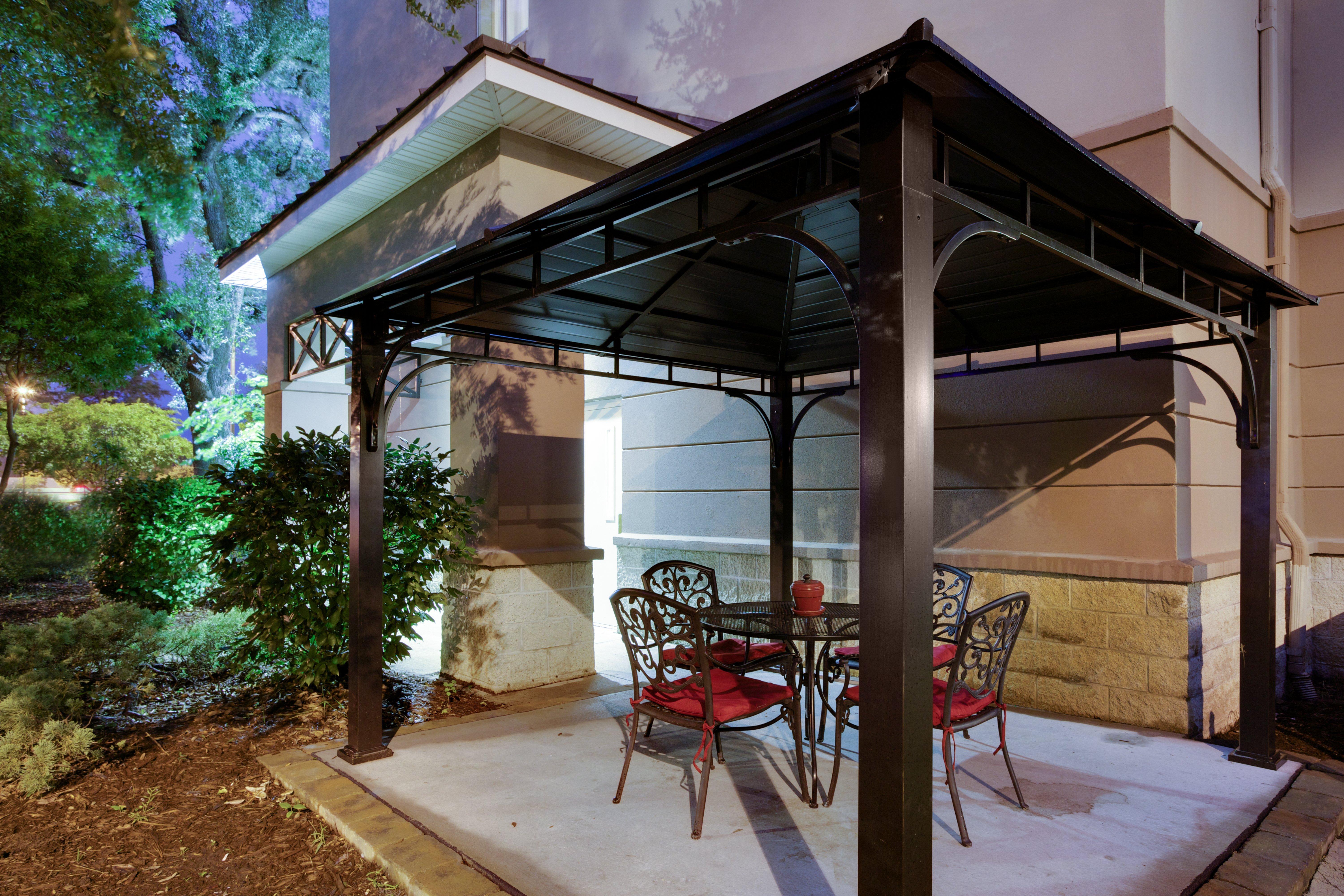 Holiday Inn Express Hotel & Suites Charleston-Ashley Phosphate By Ihg North Charleston Exterior photo
