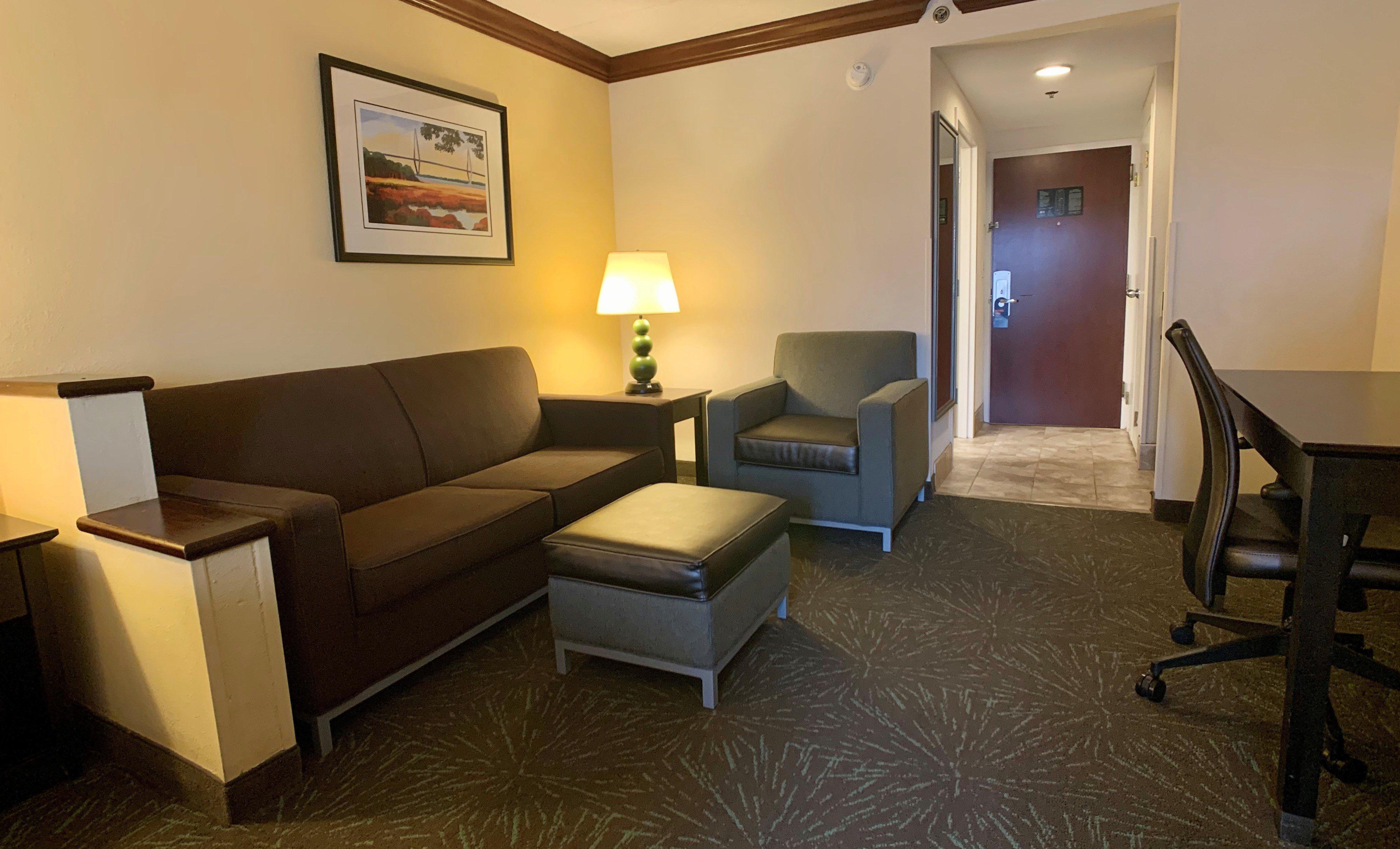 Holiday Inn Express Hotel & Suites Charleston-Ashley Phosphate By Ihg North Charleston Exterior photo