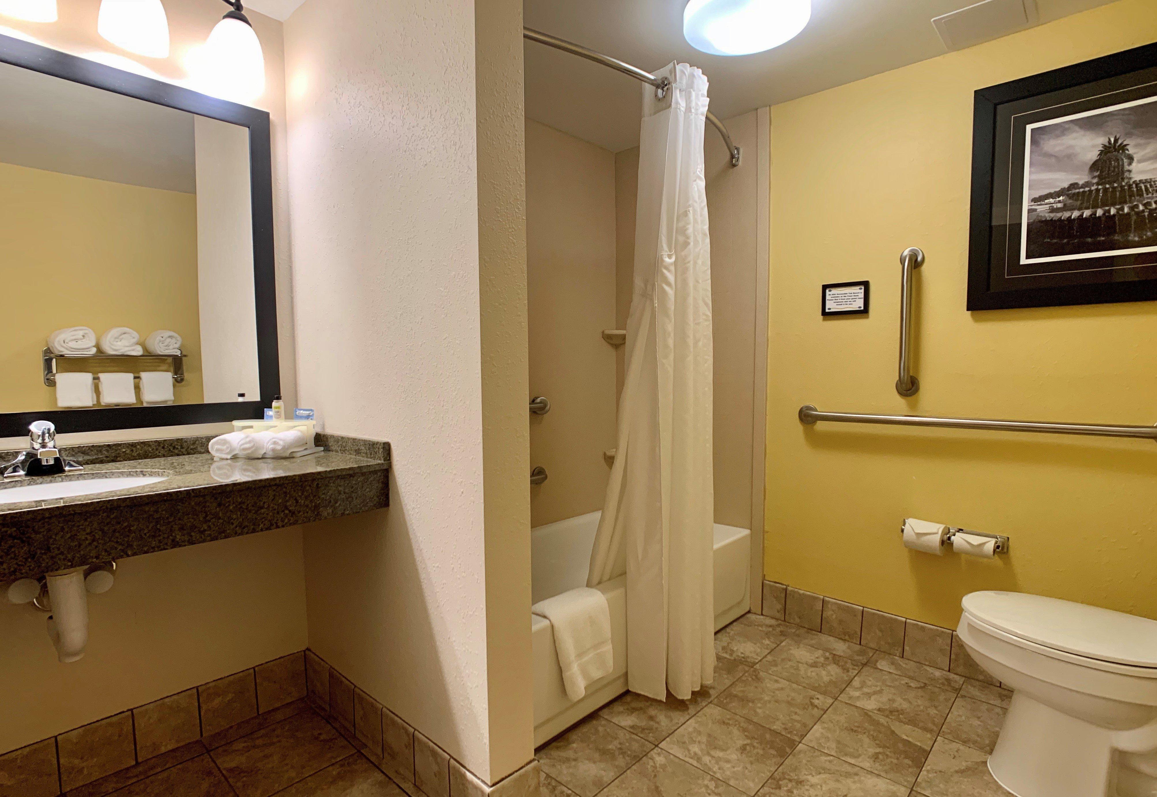 Holiday Inn Express Hotel & Suites Charleston-Ashley Phosphate By Ihg North Charleston Exterior photo
