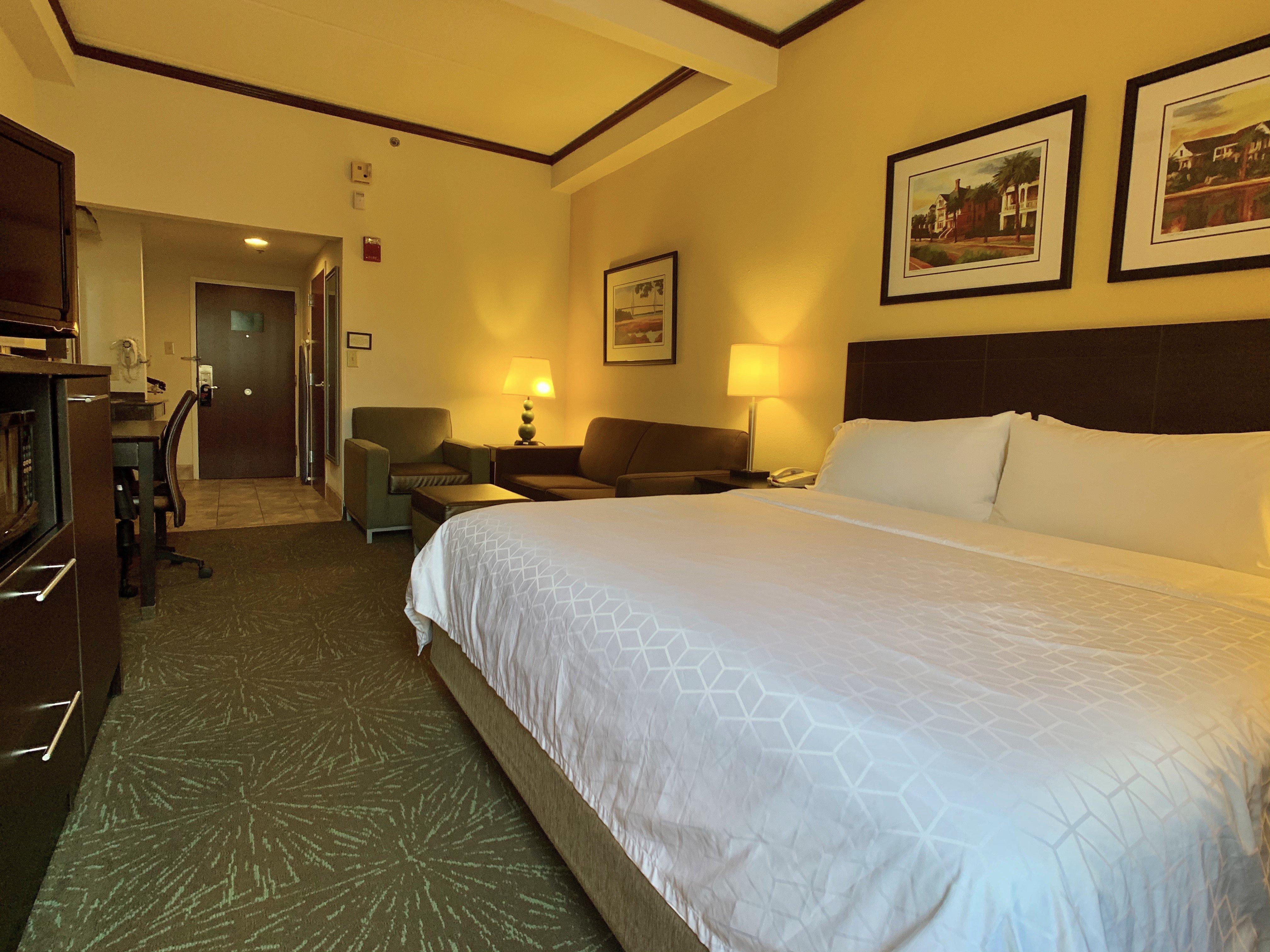 Holiday Inn Express Hotel & Suites Charleston-Ashley Phosphate By Ihg North Charleston Exterior photo