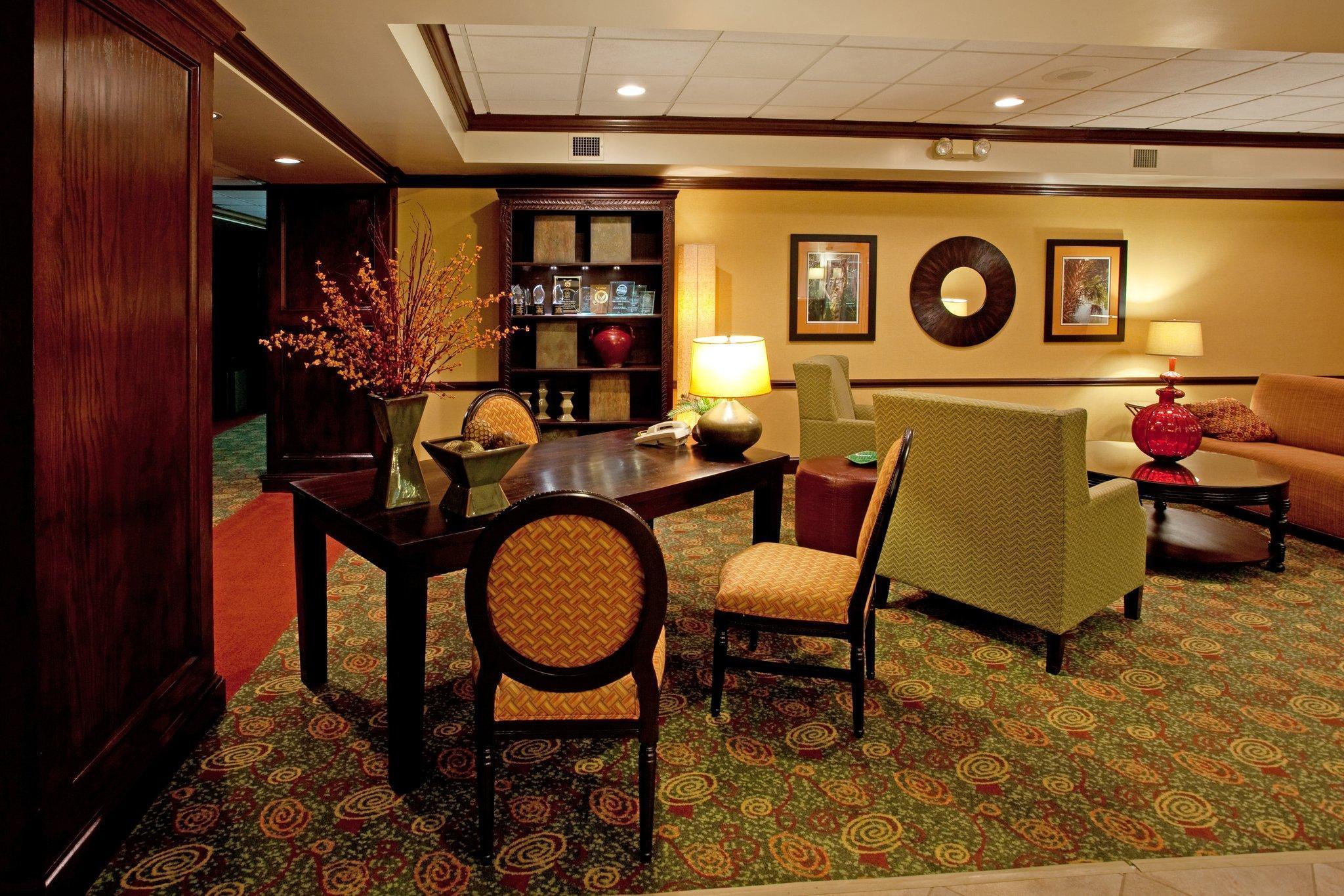 Holiday Inn Express Hotel & Suites Charleston-Ashley Phosphate By Ihg North Charleston Exterior photo